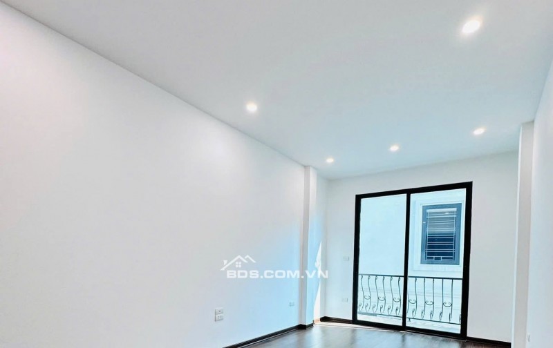 Chủ nhà thiện chí cần bán gấp nhà trên phố xuân la