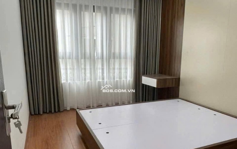 Cât lỗ  chủ nhà cần bán gấp nhà trên phố thụy khuê