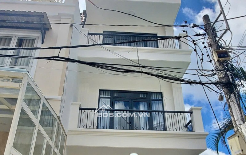 NHÀ MỚI TINH  TRUNG TÂM ĐÀ LẠT CHƯA BỐC TEM . GIÁ SIÊU TỐT