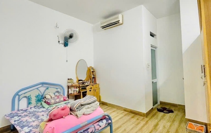 TÂN HƯƠNG - TÂN QUÝ - TÂN PHÚ - 61M2 (4x15) 4 TẦNG - NGAY CHỢ TÂN HƯƠNG - HẺM 8M XE ÔTÔ NGỦ NHÀ - NHỈNH 8 TỶ CÒN TL