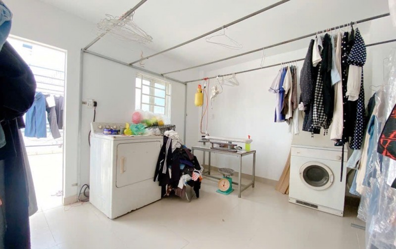 TÂN HƯƠNG - TÂN QUÝ - TÂN PHÚ - 61M2 (4x15) 4 TẦNG - NGAY CHỢ TÂN HƯƠNG - HẺM 8M XE ÔTÔ NGỦ NHÀ - NHỈNH 8 TỶ CÒN TL