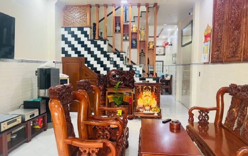 TÂN KỲ TÂN QUÝ - TÂN PHÚ - 64M2 (4,6x14) 4 TẦNG - HẺM XE TẢI TRÁNH - GẦN MẶT TIỀN - NGANG 4,5M - NGAY TT THƯƠNG MẠI SIÊU THỊ AEON SẦM UẤT