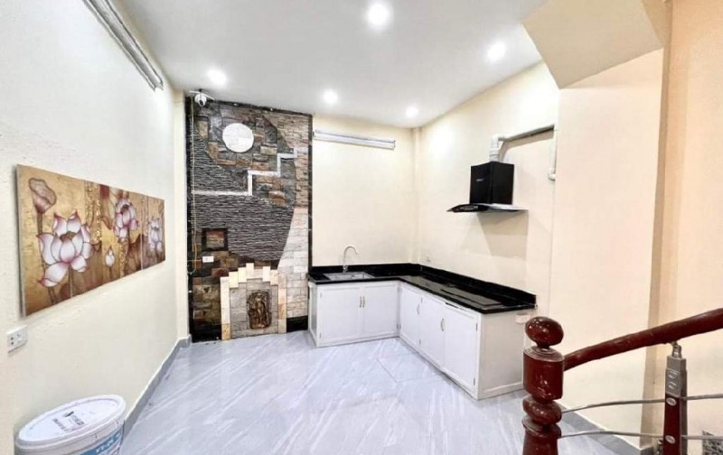 NHÀ TRUNG TÂM CẦU GIẤY_40m2x6 tầng_NGÕ THOÁNG_CÓ THỂ KINH DOANH CHO THUÊ LẤY DÒNG TIỀN HÀNG THÁNG