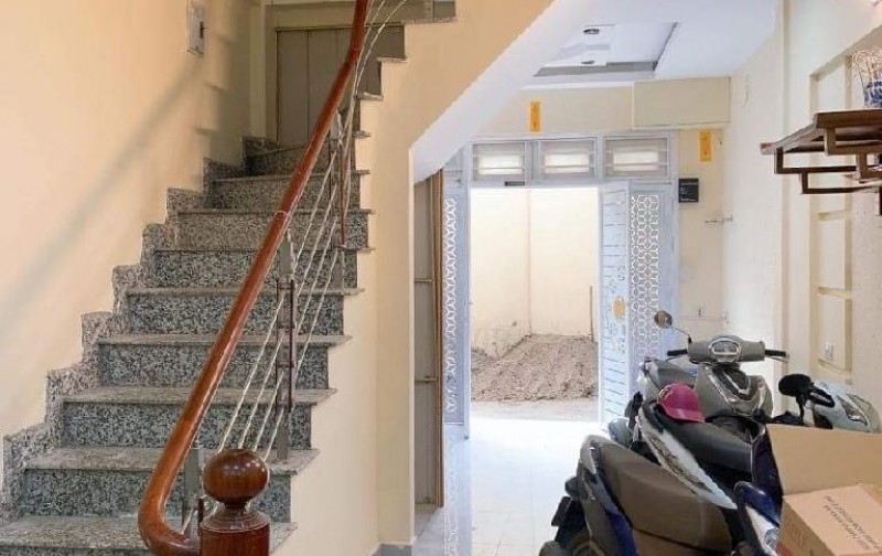 NHÀ TRUNG TÂM CẦU GIẤY_40m2x6 tầng_NGÕ THOÁNG_CÓ THỂ KINH DOANH CHO THUÊ LẤY DÒNG TIỀN HÀNG THÁNG