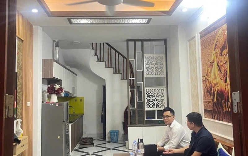 Thụy Khuê! DT 40m, 6 tầng, mặt tiền 6m chỉ hơn 9 tỷ!