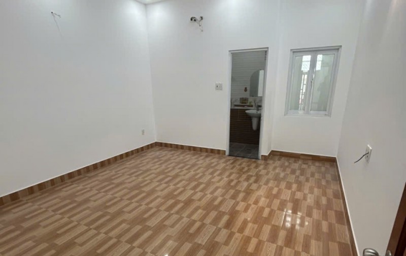LÊ VĂN QUỚI - BÌNH TRỊ ĐÔNG - BÌNH TÂN - 80M2 (4x20) NHÀ XÂY MỚI 4 TẦNG - HẺM ÔTÔ VÀO NHÀ - NGAY CHỢ KD MUA BÁN SẦM UẤT - CHỈ 6,6 TỶ CÒN TL