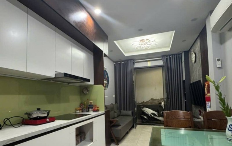 NHÀ _MỚI _ĐẸP _DÂN _XÂY_Ô TÔ ĐỖ CỬA_TẶNG FULL NỘI THẤT ĐẸP_ CHỈ CẦN XÁCH VALI VÀO Ở  