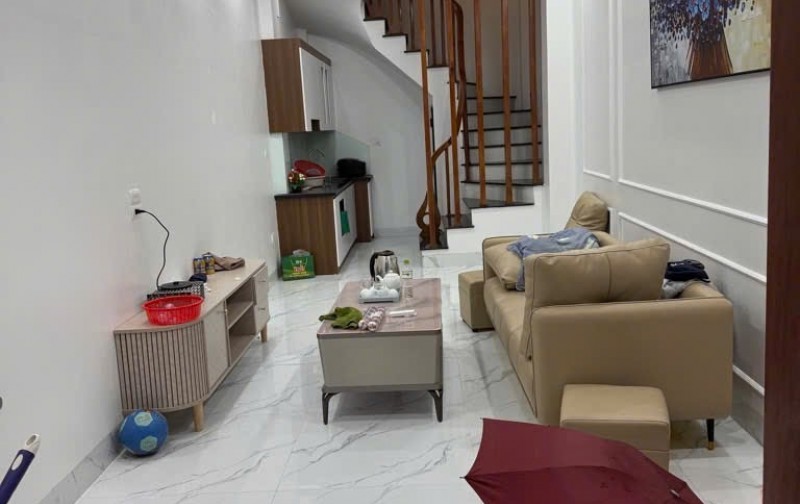 Bán nhà Xuân Đỉnh 40m, 5 tầng, oto đỗ cửa, tặng full nội thất!