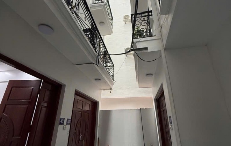 Bán nhà Xuân Đỉnh 40m, 5 tầng, oto đỗ cửa, tặng full nội thất!