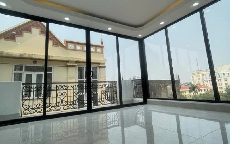 Bán nhà Xuân Đỉnh! 35m, 7 tầng, mặt tiền 4.4 thang máy chạy vù vù!