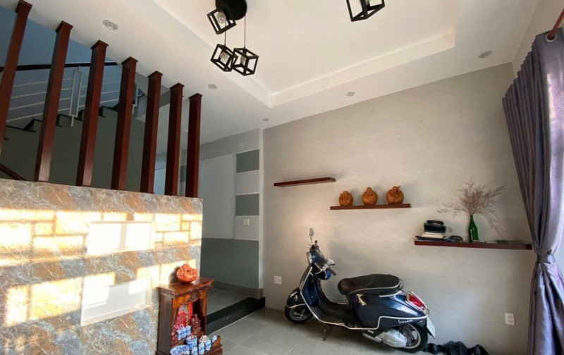Nguyễn Súy, Tân Quý, 65m2 (4,5x17) 3 Tầng, Khu Vực Mua Bán Sầm Uất Sát Chợ Tân Hương, Ngay Aeon Tân Phú, Hẻm xe Hơi - Nhỉnh 7 Tỷ Còn TL