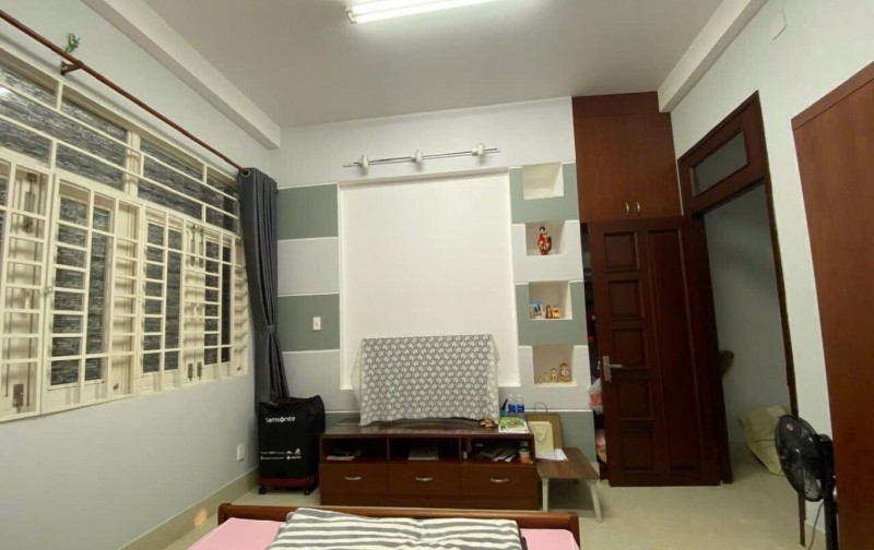 Nguyễn Súy, Tân Quý, 65m2 (4,5x17) 3 Tầng, Khu Vực Mua Bán Sầm Uất Sát Chợ Tân Hương, Ngay Aeon Tân Phú, Hẻm xe Hơi - Nhỉnh 7 Tỷ Còn TL