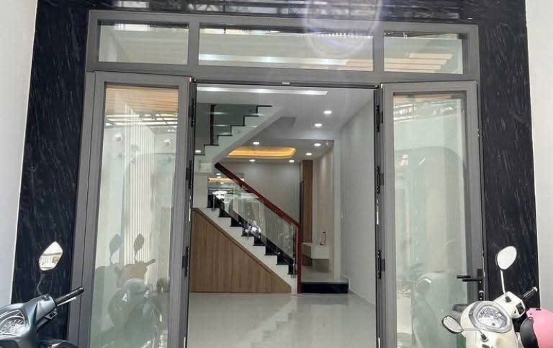BÁN NHÀ TRỊNH ĐÌNH TRỌNG - GIÁP QUẬN 11 - 100M2 (4.2X22) NỞ HẬU 4.8M - HẺM ÔTÔ ĐƯỜNG NHỰA 6M THÔNG - 3 TẦNG MỚI ĐẸP - GIÁ 10 TỶ 6 TL