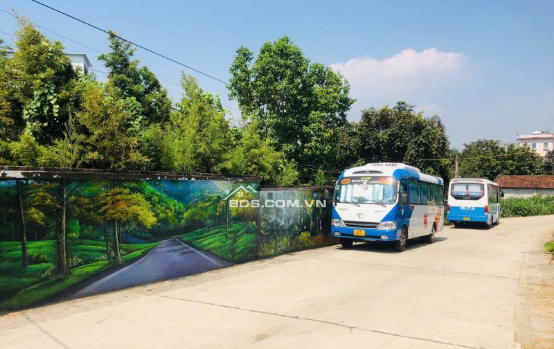 Chính chủ cần bán khu nghỉ dưỡng hơn 2000m² Ba Vì thiết kế hiện đại, view thoáng đẹp.