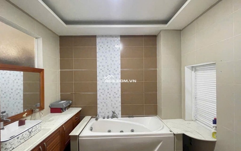 BÁN NHÀ KHU DÂN CƯ PHÚ THUẬN, Q7, KẾ BÊN SIÊU THỊ GO!