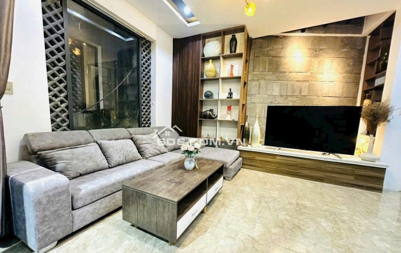 Nhanh tay sỡ hữu ngay nhà đẹp giá rẻ gần biển, Q.Hải Châu, TP. Đà Nẵng