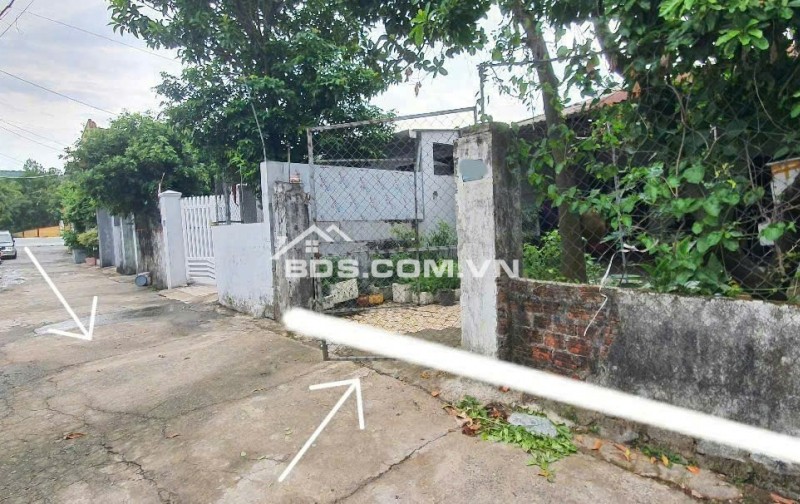 Bán đất tặng kèm nhà cấp 4 gần đường Hoàng Văn Thái, Q.Liên Chiểu, TP. Đà Nẵng