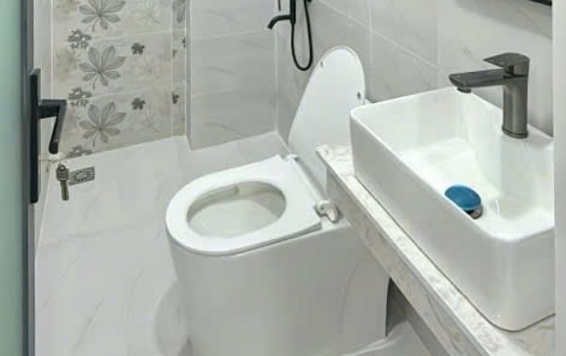 Bình Tân, Ngay Chợ Lê Văn Quới Khu TT Đắc Địa, Hẻm Ôtô DT 51m2 (4x13m) 5 Tầng Nhà Mới, Nhỉnh 6 Tỷ Còn TL
