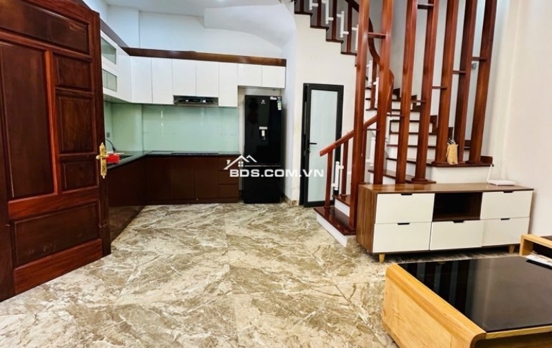 Siêu Hiếm Nhà Phố Nguyễn Sơn 5 Tầng Full Nội Thất Giá Nhỉnh 8 Tỷ