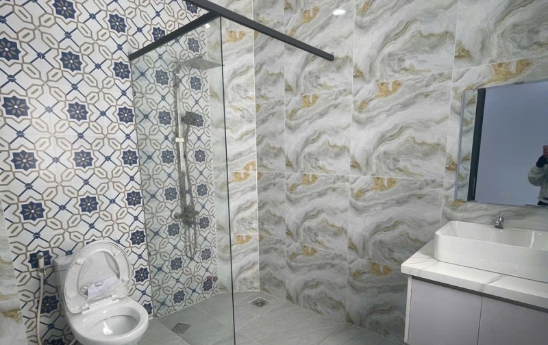 Cần Bán Gấp Căn Nhà Ngay Chợ Bình Chánh ,DT 113m2 , SỔ HỒNG