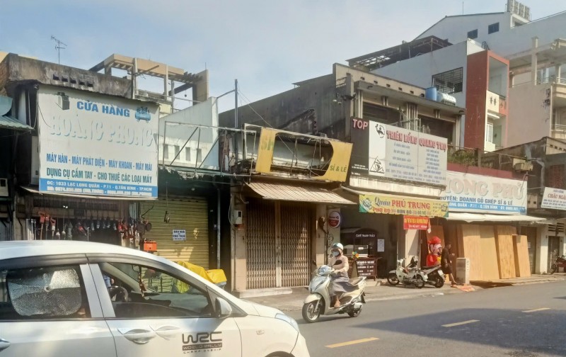 Nhà mặt tiền Lạc Long Quân, Tân Bình DT 126m2 bán nhanh