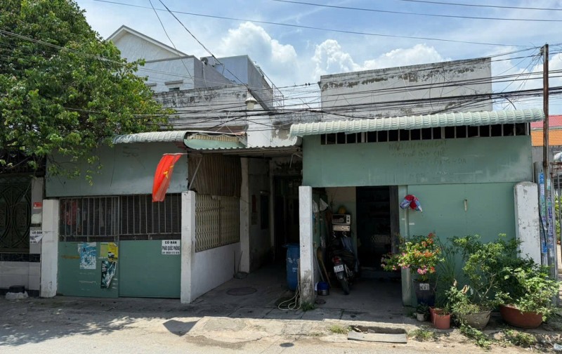 Bán đất 618m2 tặng nhà trọ và 2 kiot thu nhập hơn 38tr tháng