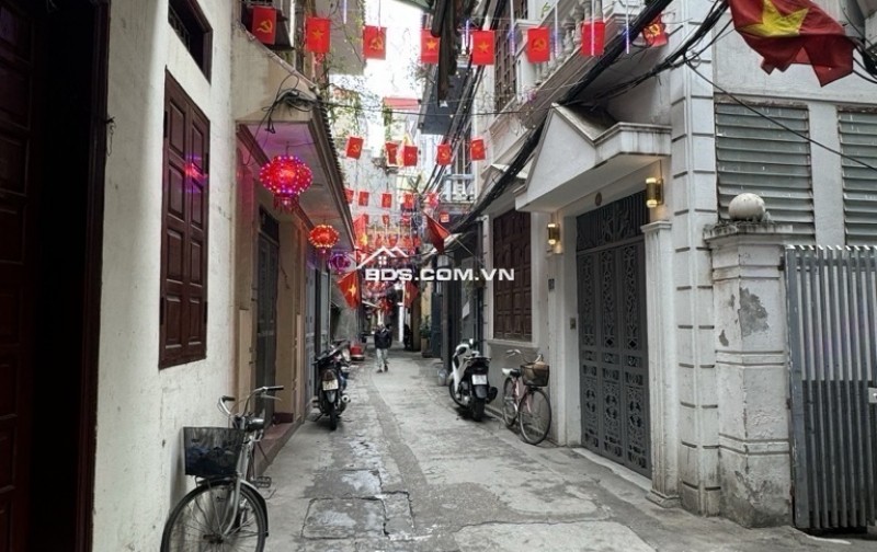 BÁN NHÀ ĐẸP VŨ TÔNG PHAN  41m , 5 tầng, 6 ngủ rộng rãii
