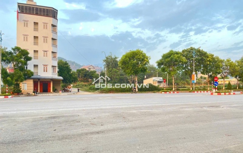 CẦN CHO THUÊ MẶT BẰNG - XÂY THEO YÊU CẦU TẠI TP LAI CHÂU