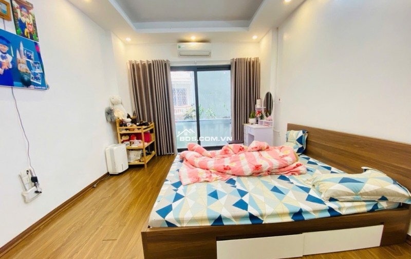 Siêu phẩm nhà mới- Cách hồ Khương Hạ 20m- 2 ô tô tránh- Gần trường - Ở ngay- 38m2