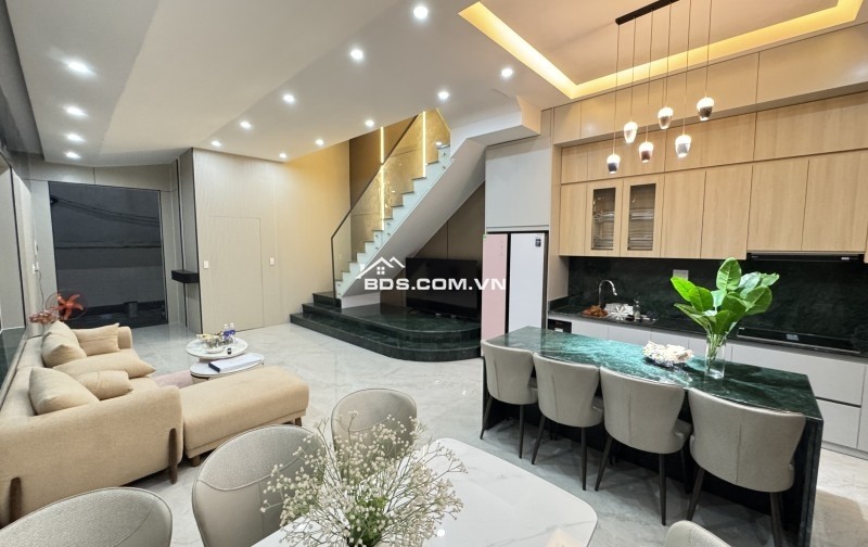 ► Nhà Mai Lão Bạng, gần Bạch Đằng, 108m2, ngang 5.5m, 3 mê mới tinh, Hiện Đại, Nội Thất Ngoại, 6.37 tỷ