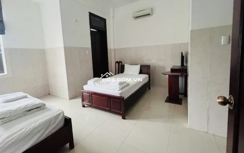 ►Toà Khách Sạn sát Biển Nguyễn Tất Thành gần Mikazuki, 250m2, 6 tầng, 30 phòng, 17.x tỷ