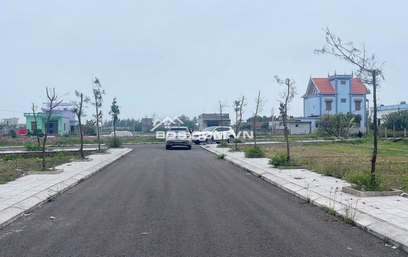 BÁN LÔ ĐẤT VỊ TRÍ KIM CƯƠNG – TRỤC CHÍNH LỚN NHẤT BÃI TẮM QUẤT LÂM