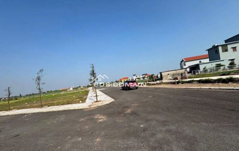 BÁN LÔ ĐẤT VỊ TRÍ KIM CƯƠNG – TRỤC CHÍNH LỚN NHẤT BÃI TẮM QUẤT LÂM