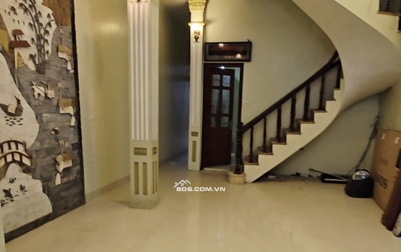 Xuất hiện căn nhà siêu hiếm mặt chợ cầu gừng kinh doanh cả ngày, Phủ Lý, Hà Nam