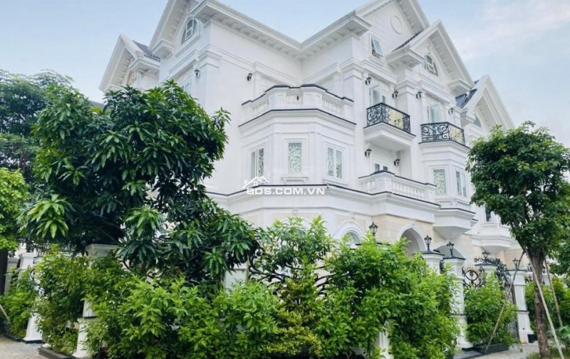 BÁN BIỆT THỰ TRUNG TÂM BÌNH THẠNH, HXH LÊ QUANG ĐỊNH, PHƯỜNG 7, BÌNH THẠNH. Dt 15x17m2 giá 27.99 tỷ