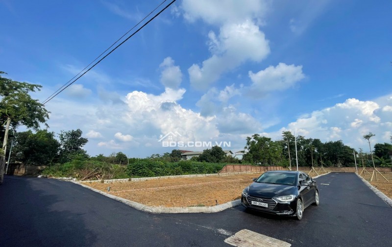 BÁN ĐẤT KHU NHÀ GIÀU TRẠI HỒ – CỔ ĐÔNG, SƠN TÂY – VỊ TRÍ 2 MẶT TIỀN CỰC ĐẸP – GIÁ F0 CỰC SỐC