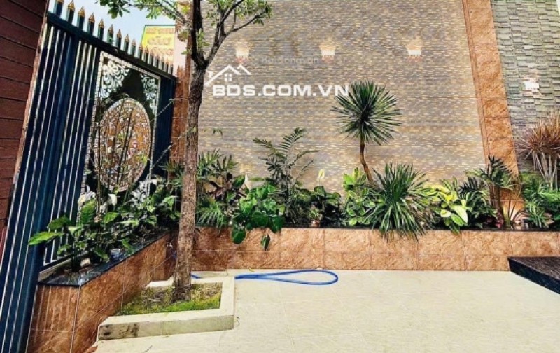 Bán nhà mặt tiền đẹp Gò Vấp 7x17m thang máy full nội thất cao cấp ở lâu dài, Toà nhà đẹp tiện làm CHDV