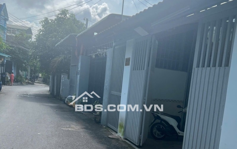 BÁN NHÀ ĐÔNG HÒA DĨ AN – HẺM XE HƠI – 5 PHÒNG NGỦ – CHỈ 100M RA QUỐC LỘ 1K-7-4.7TY
