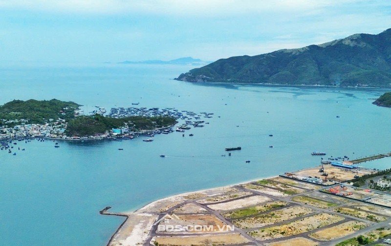 Vin Phú Quý (Nha Trang) : Điểm Đến Bờ Biển Độc Quyền