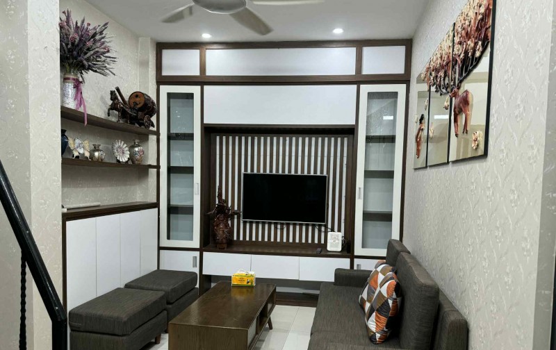 Bán nhà ngõ số 8 Hàng Thùng, 5m ra Phố Hàng Thùng - 8 tỷ (có thương lượng)