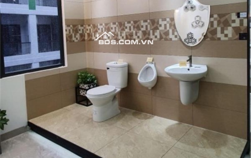 Cho thuê toà nhà đẹp 4 tầng mặt tiền Thích Quảng Đức – kinh doanh cực tốt
