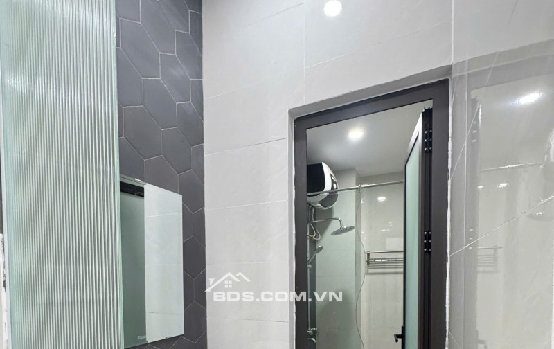 BÁN NHÀ 3 TẦNG MẶT TIỀN NGUYỄN ĐỨC AN – GẦN BIỂN, KHU DÂN TRÍ CAO – CHỈ VIỆC VÀO Ở!