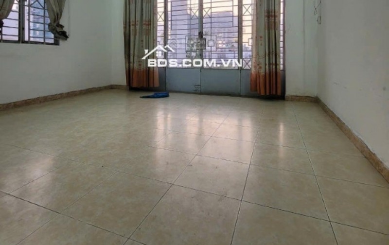 Bán nhà mặt tiền đường Lê Quang Định Quận Gò Vấp DTSD: 300m2, nhà 3 tầng giá 21 tỷ