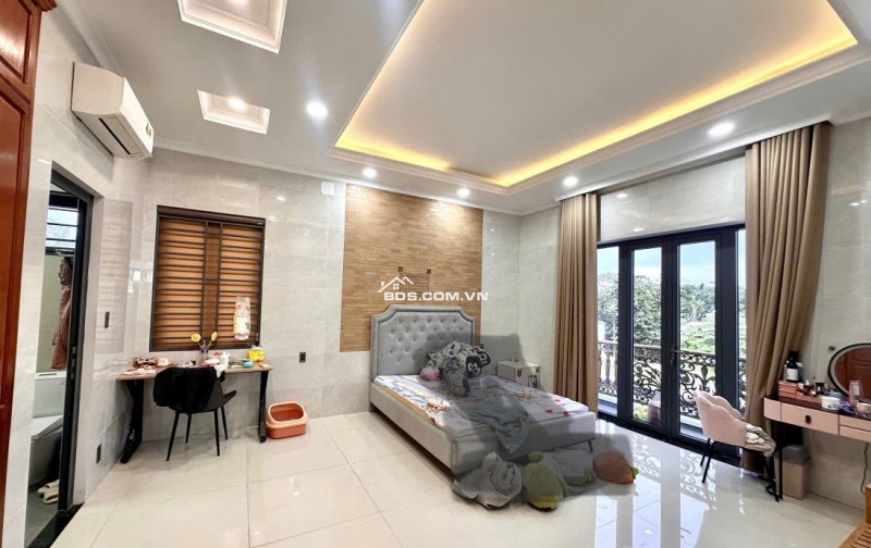 BIỆT THỰ SÂN VƯỜN ĐẸP SIÊU PHẨM – SÁT TT THỦ ĐỨC-373M2 -15X25 CHỈ14 TỶ(TL)