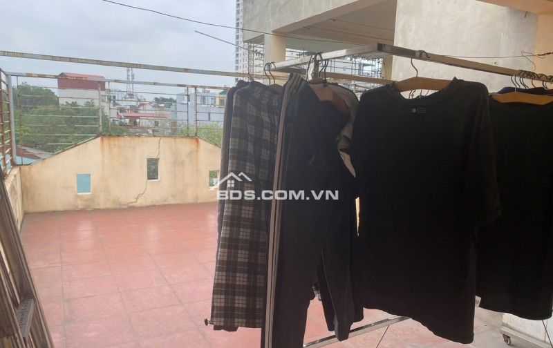 Chính chủ cho thuê nhà 3 tầng – ngõ Cầu Bươu – Gần KĐT Đại Thanh. Liên hệ: 0974 422 515