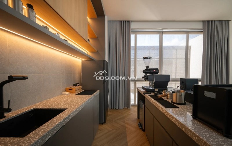 Bán biệt phủ 1 sổ 1 chủ đẳng cấp - MP Lý Thường Kiệt - Hàng Bài - 550m2 - 485 tỷ