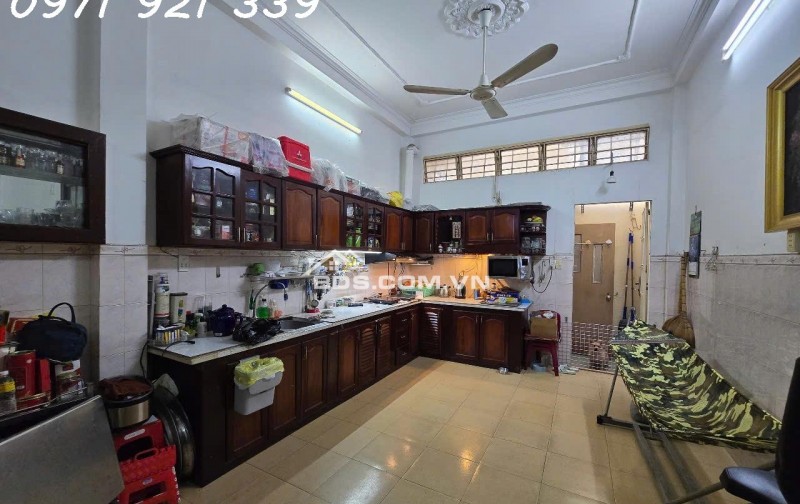 CĂN NHÀ 3 TẦNG 5 PHÒNG NGỦ QUẬN 8 - GIÁ HỜ 7.8 TỶ - VỊ TRÍ VÀNG NGÕ NGUYỄN CHẾ NGHĨA!