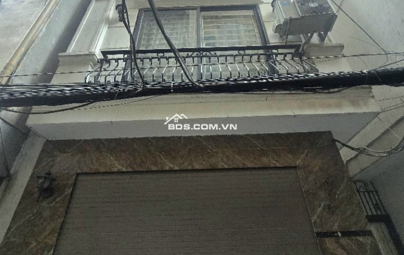 Bán nhà phố Thanh Nhàn, 40 m2, 5 T, ngõ thông, gần ô tô tránh, giá 6,15 tỷ