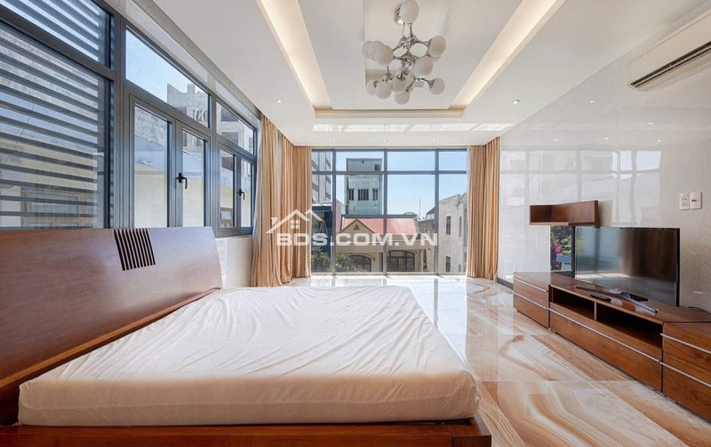 Bán Biệt phủ Trung tâm Hải Châu - Đà Nẵng. Rộng rãi - Hiện đại - Đẳng cấp. Giá chỉ 34 tỷ.