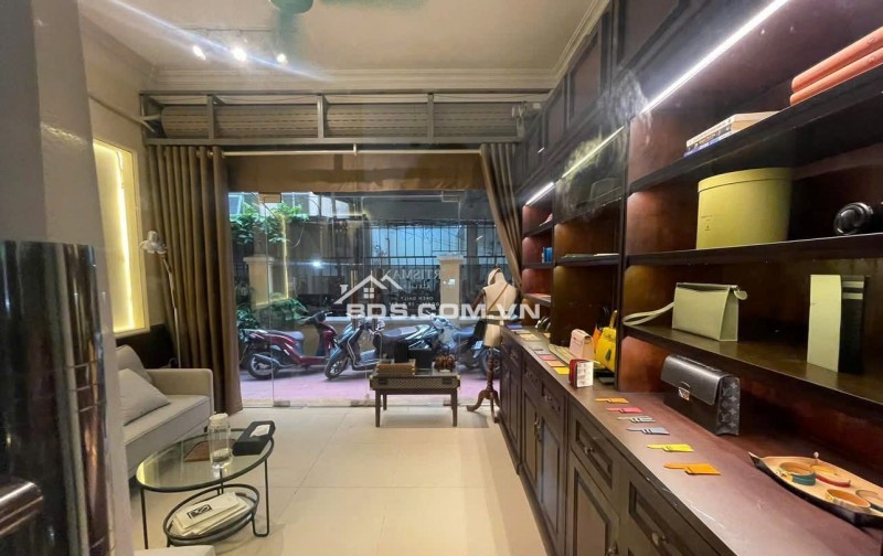 Bán nhà Lý Nam Đế 66m², 6 tầng, 2 thoáng, có thang máy – chỉ 40.5 tỷ – siêu hiếm trung tâm Hoàn Kiếm